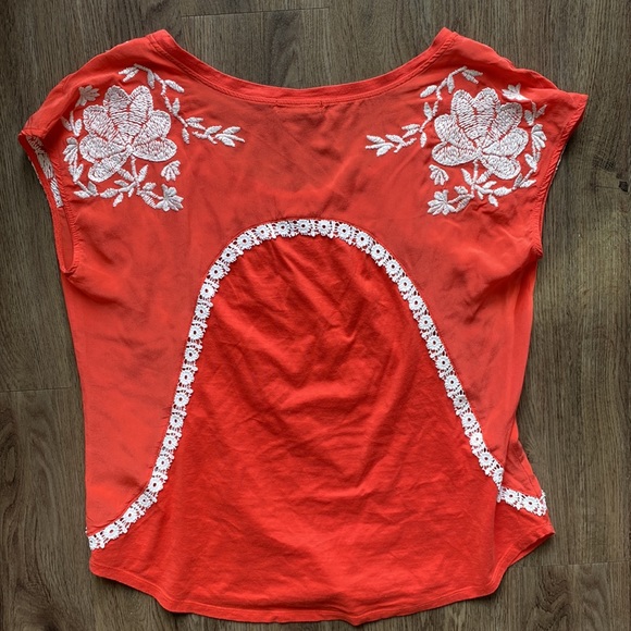 Anthropologie One.September Oversized Flowy Embroidered Top - Picture 5 of 15